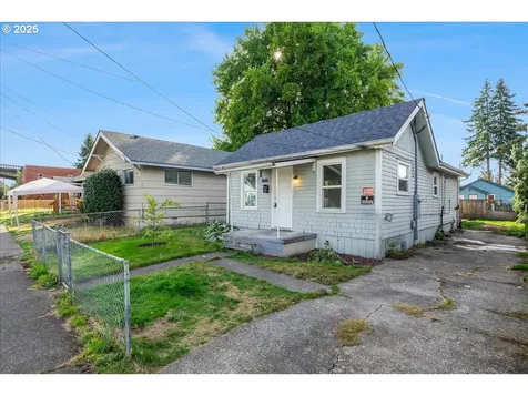 321 NW 2nd Avenue Kelso WA 98626