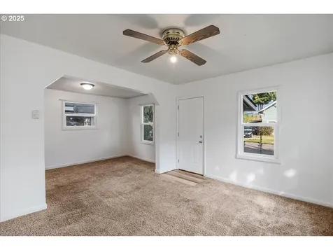 321 NW 2nd Avenue Kelso WA 98626