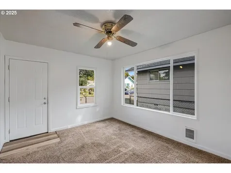 321 NW 2nd Avenue Kelso WA 98626