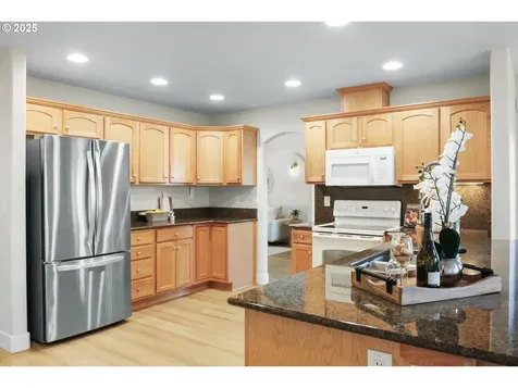 6309 Elena Street NE Albany OR 97321