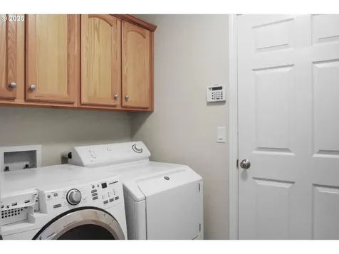6309 Elena Street NE Albany OR 97321