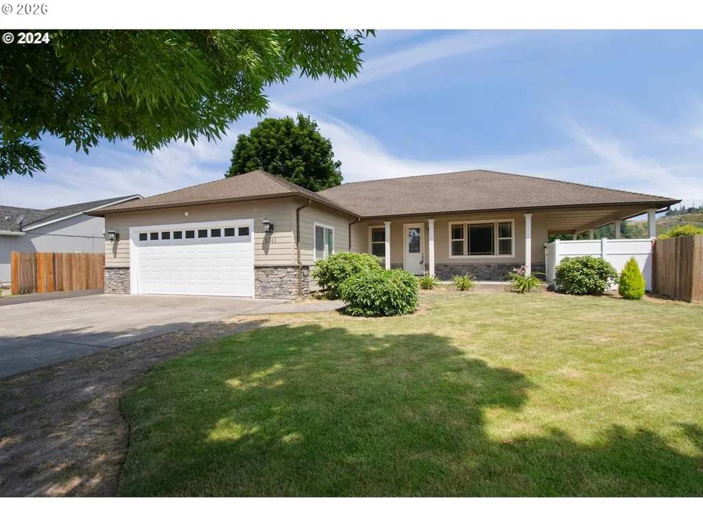 2341 52nd Avenue Longview WA 98632