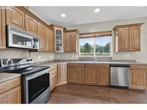 2341 52nd Avenue Longview WA 98632