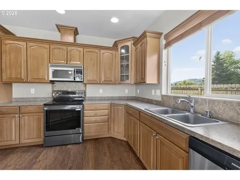 2341 52nd Avenue Longview WA 98632