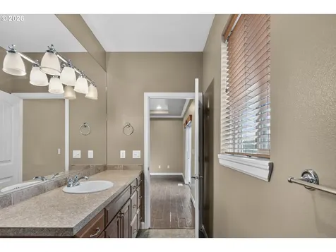 2341 52nd Avenue Longview WA 98632