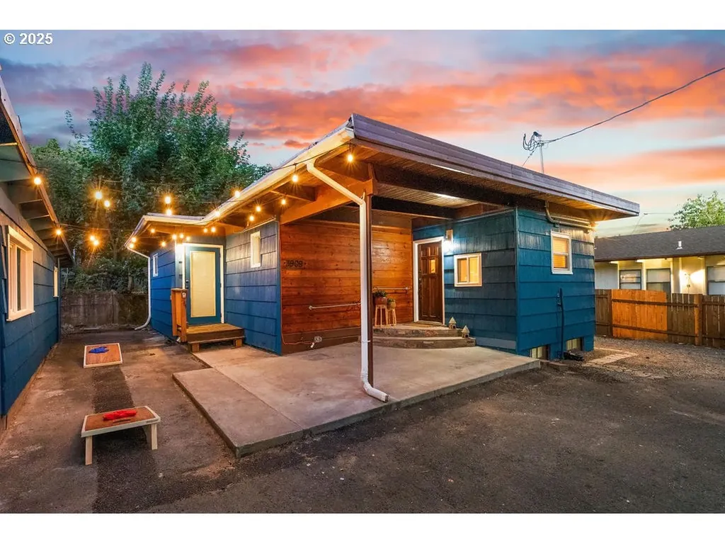 3909 NW Rose Street Vancouver WA 98660