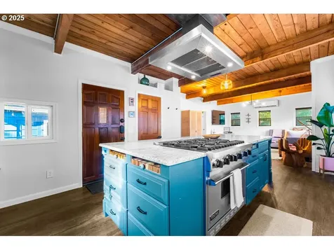 3909 NW Rose Street Vancouver WA 98660