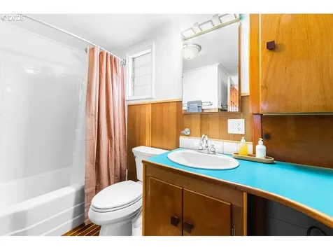 3909 NW Rose Street Vancouver WA 98660