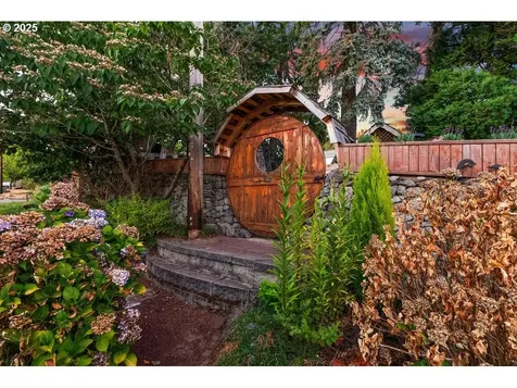 3909 NW Rose Street Vancouver WA 98660