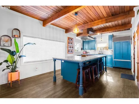 3909 NW Rose Street Vancouver WA 98660