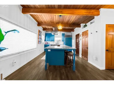 3909 NW Rose Street Vancouver WA 98660