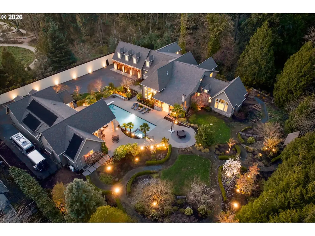 951 Atwater Road Lake Oswego OR 97034