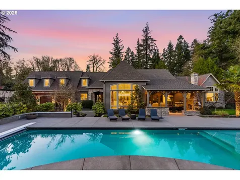 951 Atwater Road Lake Oswego OR 97034
