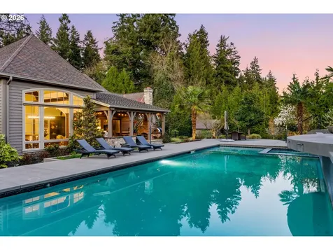 951 Atwater Road Lake Oswego OR 97034