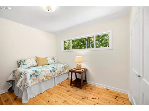 2245 SW Martha Street Portland OR 97239