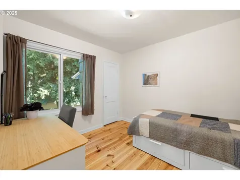 2245 SW Martha Street Portland OR 97239