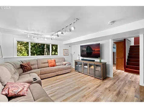 2245 SW Martha Street Portland OR 97239