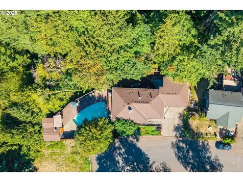 2245 SW Martha Street Portland OR 97239