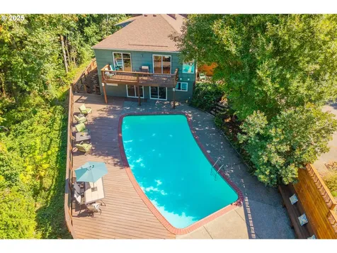 2245 SW Martha Street Portland OR 97239