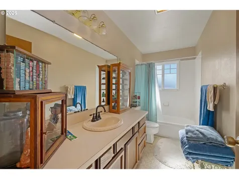 5750 Holly Avenue Cloverdale OR 97112