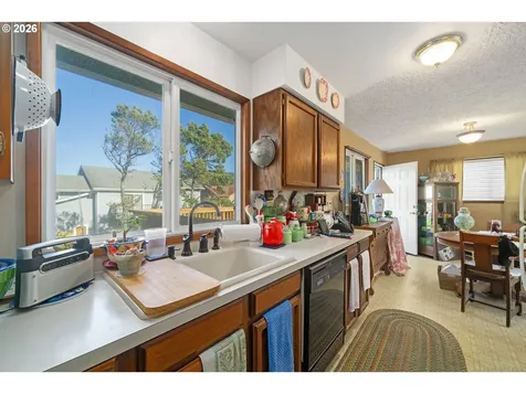 5750 Holly Avenue Cloverdale OR 97112