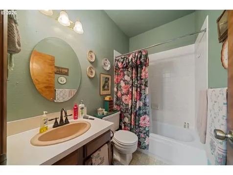 5750 Holly Avenue Cloverdale OR 97112