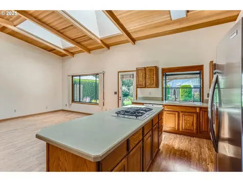 17708 SW Meadowbrook Way Beaverton OR 97078