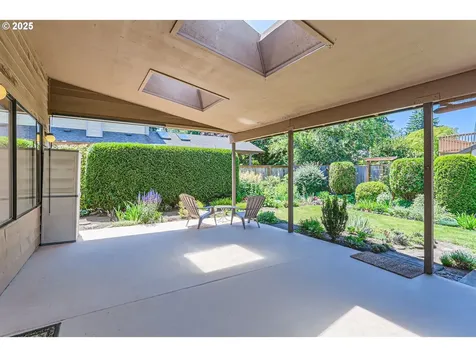 17708 SW Meadowbrook Way Beaverton OR 97078