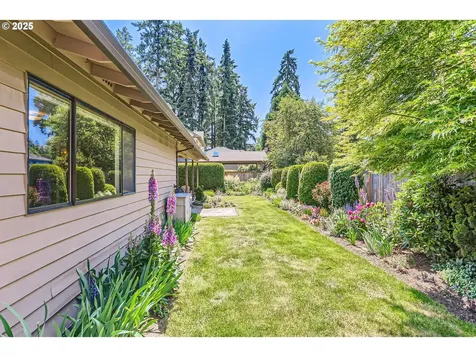 17708 SW Meadowbrook Way Beaverton OR 97078