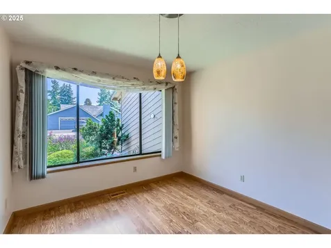 17708 SW Meadowbrook Way Beaverton OR 97078