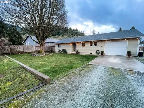 222 Arrow Way Myrtle Creek OR 97457