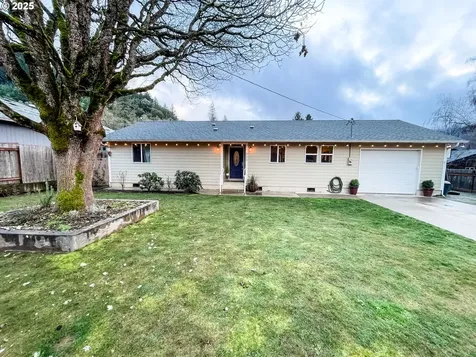 222 Arrow Way Myrtle Creek OR 97457