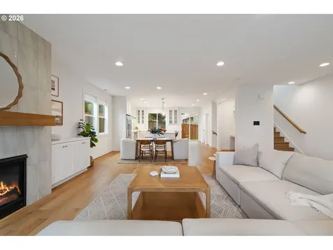 1751 NW Larkin Terrace Portland OR 97229
