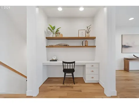 1751 NW Larkin Terrace Portland OR 97229