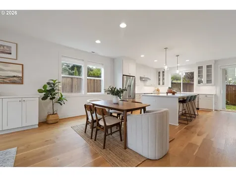 1751 NW Larkin Terrace Portland OR 97229