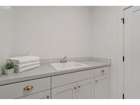1751 NW Larkin Terrace Portland OR 97229