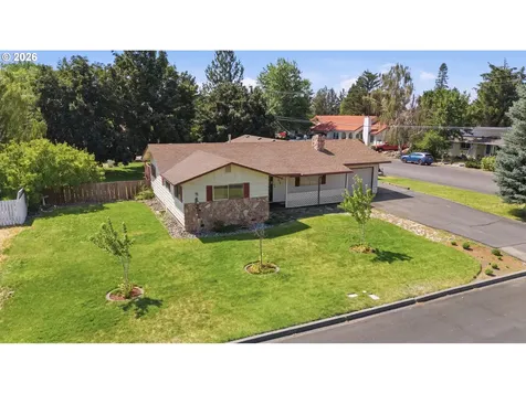 1711 SW 17th Street Redmond OR 97756