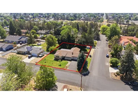 1711 SW 17th Street Redmond OR 97756