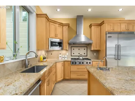 3246 NW Chapin Drive Portland OR 97229