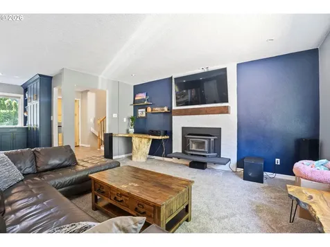 7748 Blinkhorn Way Gladstone OR 97027