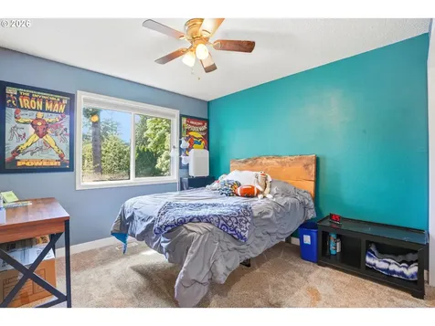 7748 Blinkhorn Way Gladstone OR 97027