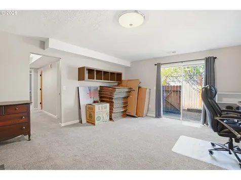 7748 Blinkhorn Way Gladstone OR 97027