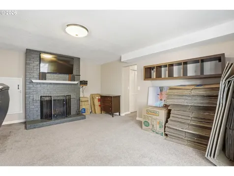 7748 Blinkhorn Way Gladstone OR 97027