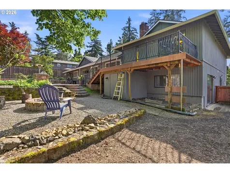 7748 Blinkhorn Way Gladstone OR 97027