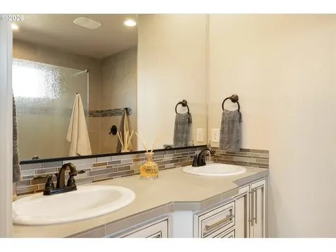 1889 S Harrier Road Ridgefield WA 98642