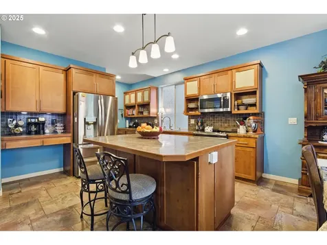 2351 NW Byrne Terrace Portland OR 97229