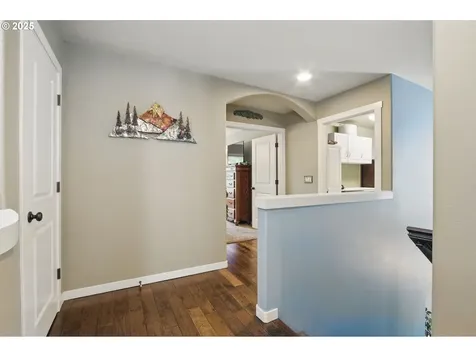 2351 NW Byrne Terrace Portland OR 97229