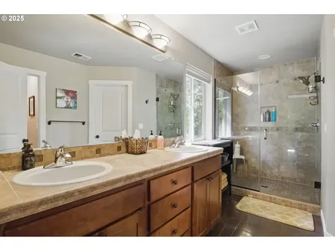 2351 NW Byrne Terrace Portland OR 97229