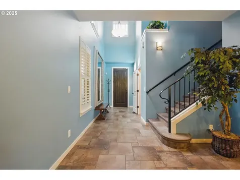 2351 NW Byrne Terrace Portland OR 97229