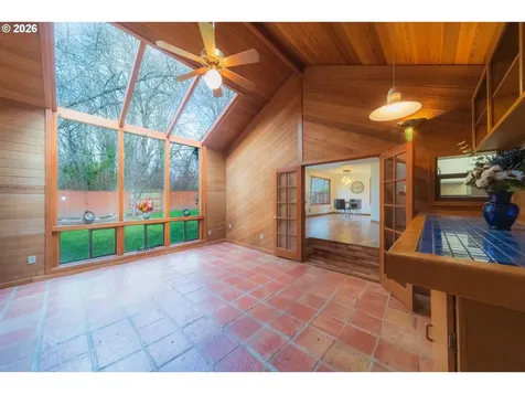 2235 SW Marigold Street Portland OR 97219